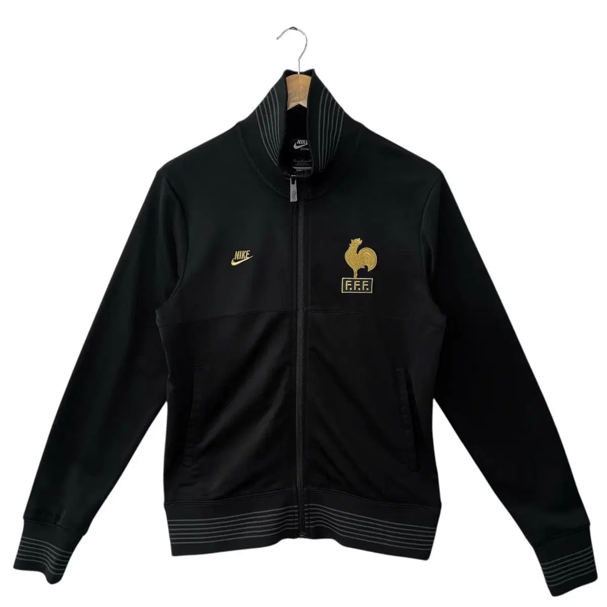 Nike(ナイキ） フランス トラックトップス ジャージ - メルカリ