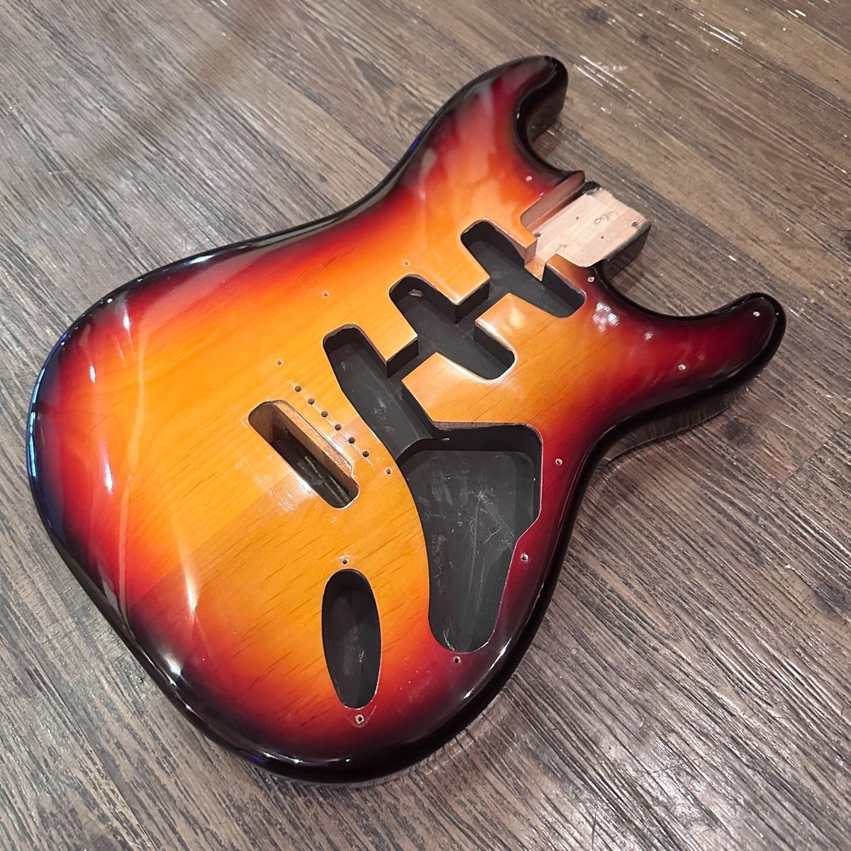 Yamaha ST-800R Guitar Body エレキギター ボディ
