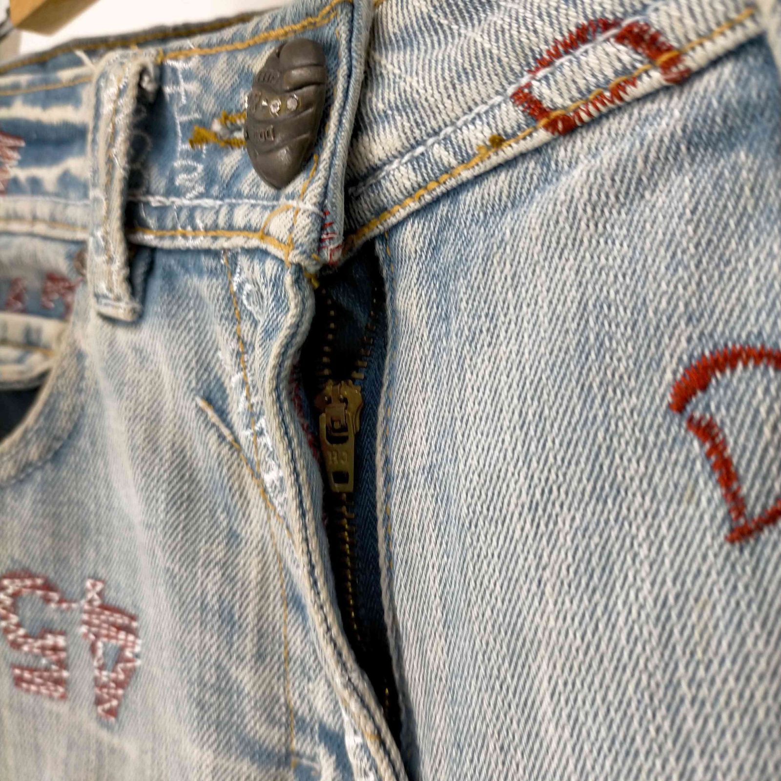 ディーアンドジードルチェアンドガッバーナ D&G DOLCE&GABBANA 総柄刺繍デニムパンツ レディース 31 - メルカリShops