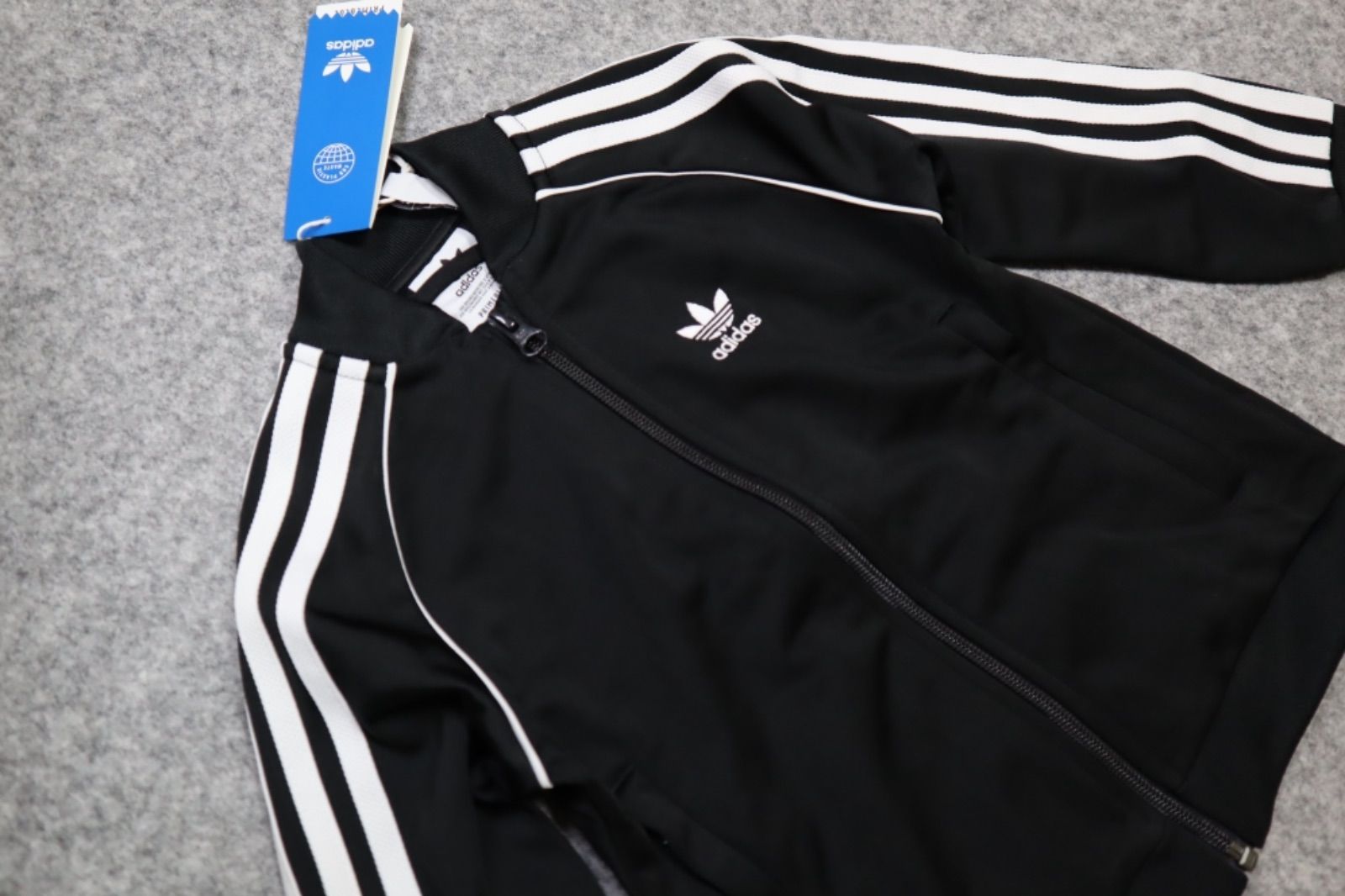 adidas キッズ