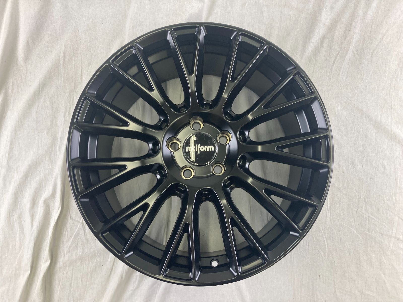 ロティフォーム rotiform CCV 19インチ PCD112 アルミ Rotiform ロティフォーム LSE 4本セット 19インチ 8.5J イン