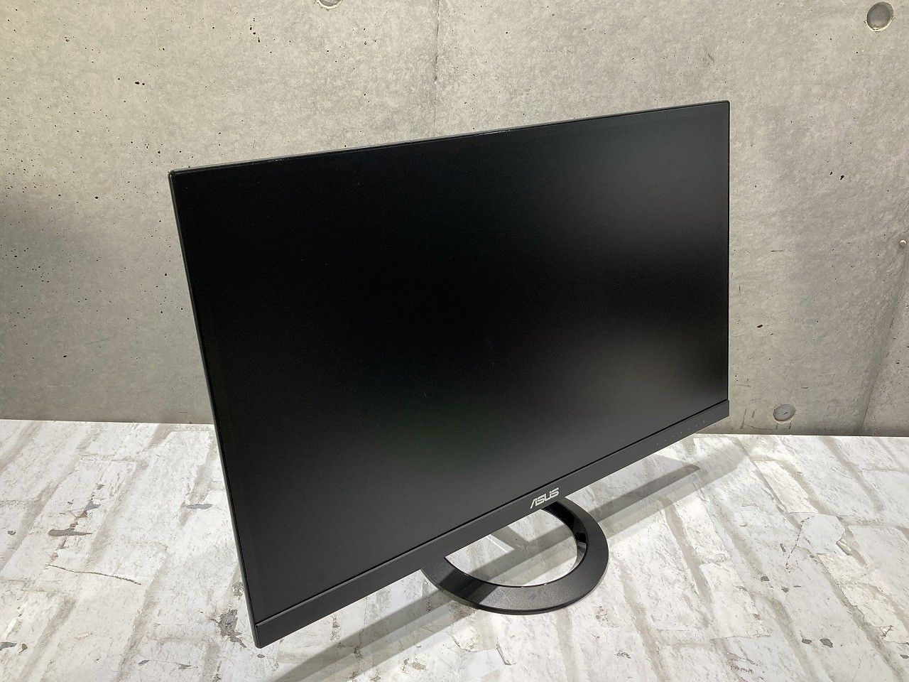 液晶ディスプレイ