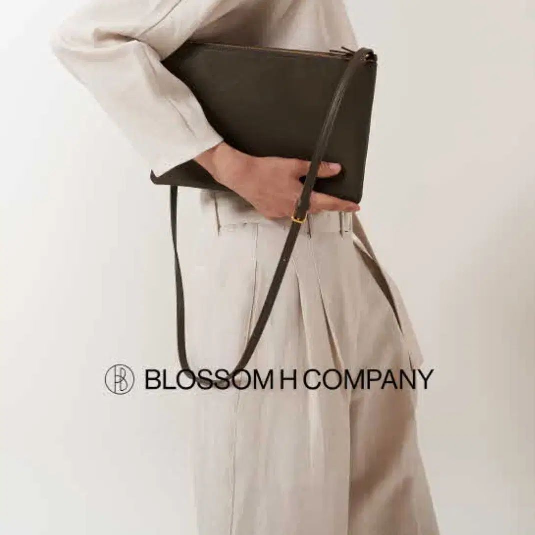 ブロッサムエイチカンパニー BLOSSOM ハイウエストベルト付きパンツ 55