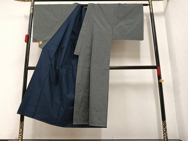 平和屋着物●男性　紬　色無地　灰青色　正絹　逸品　AAAY5936ph 平和屋着物○男性 紬 色無地 灰青色 正絹 逸品 AAAY5936ph