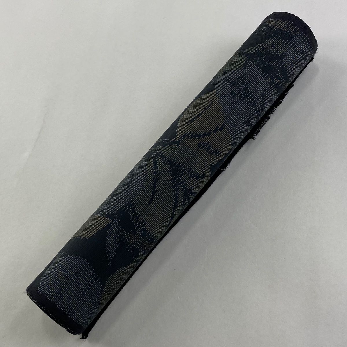 反物 秀品 大島紬 証紙 葉柄 墨色 正絹 WWW_OLIVIERBERNSTEIN_COM