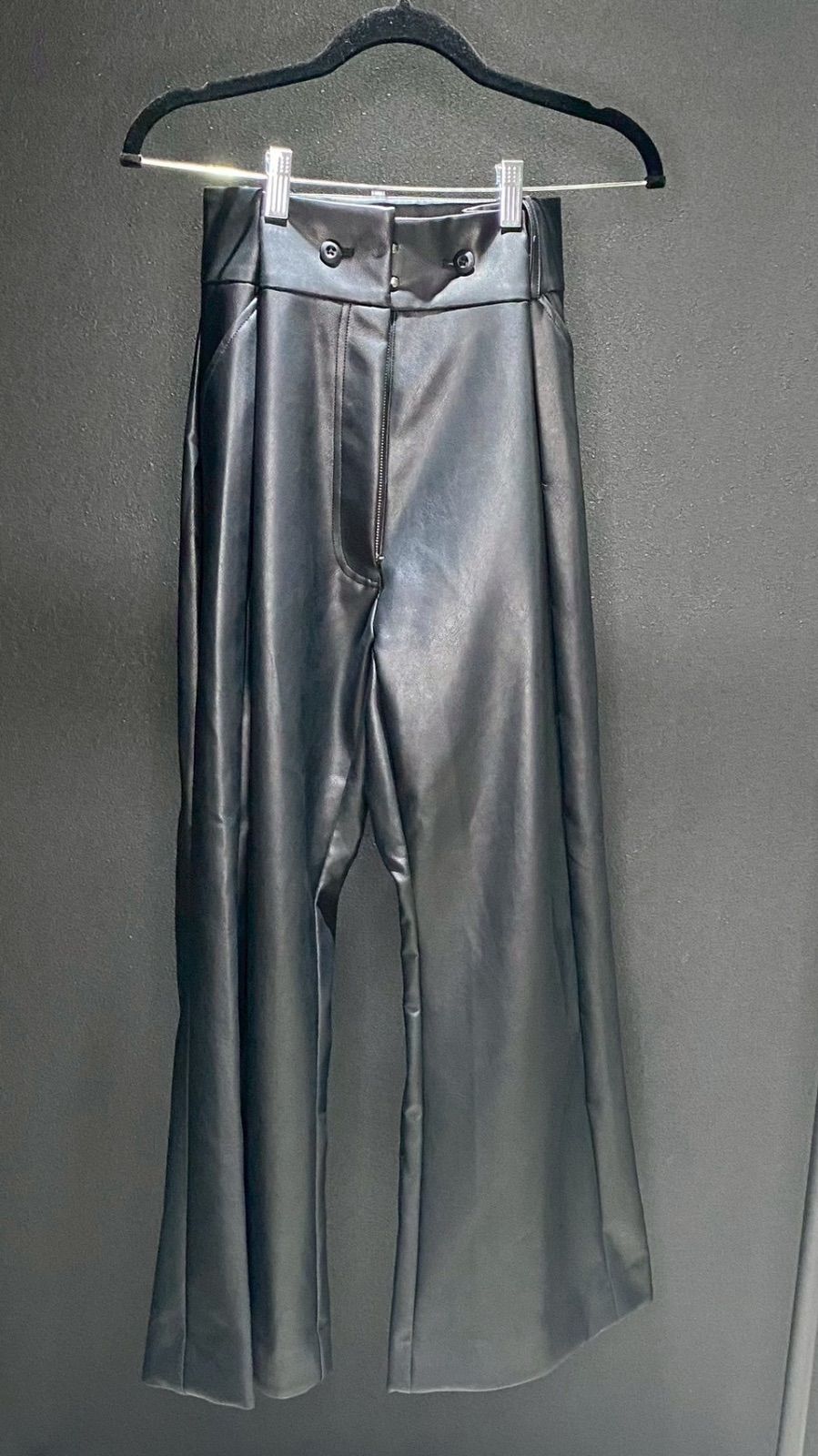 DURAS フェイクレザーデザインパンツ DECORATOM_COM_BR