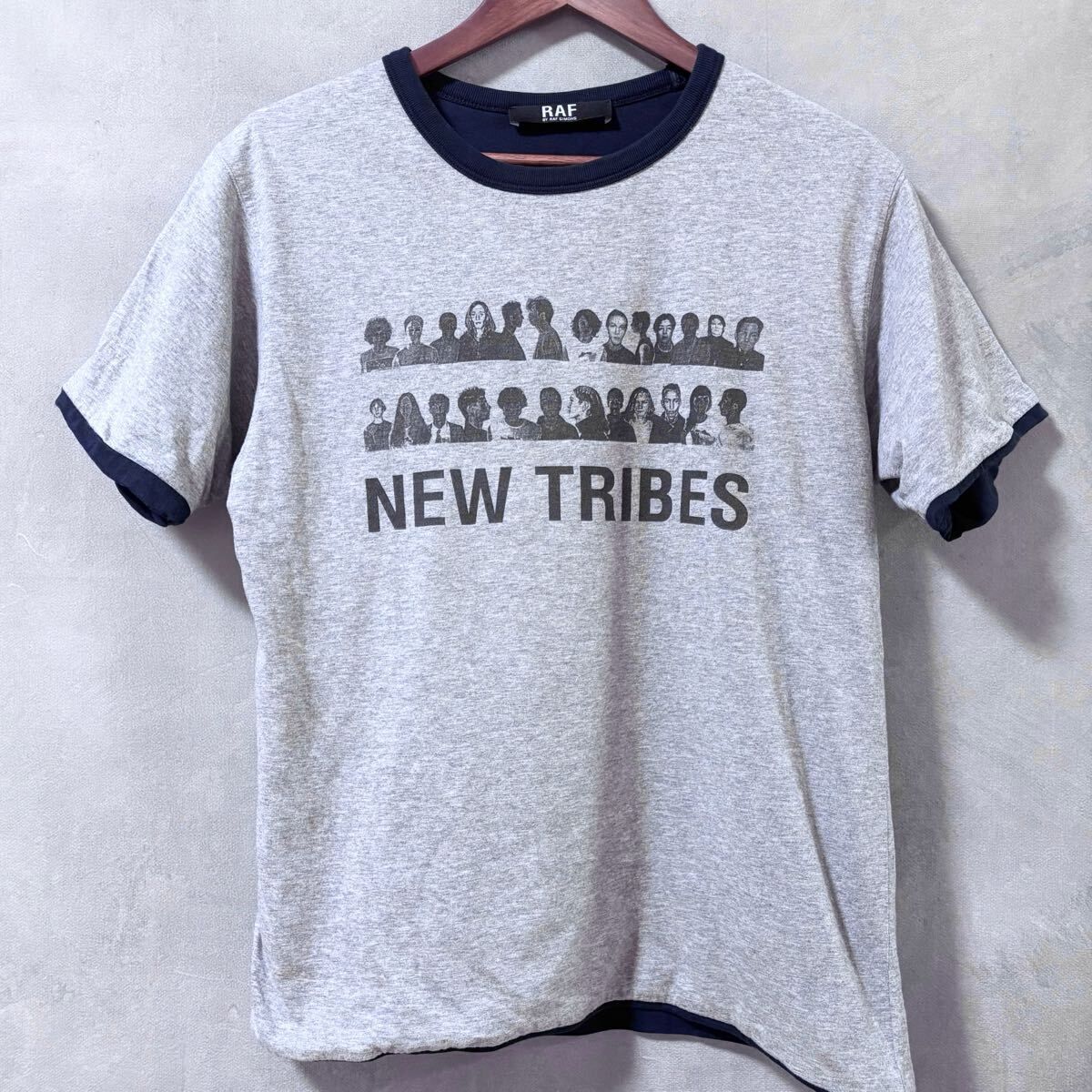 RAF BY RAF SIMONS NEW TRIBES Tシャツ RAF by RAF SIMONS
