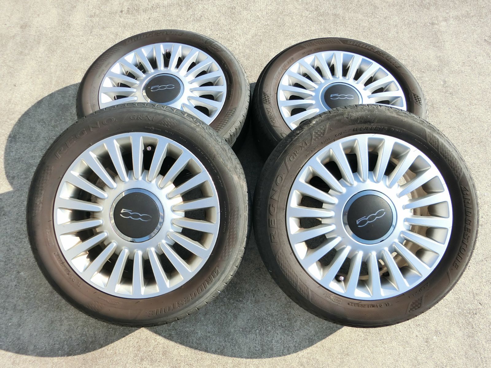 FIAT純正15インチにオールシーズンバリ山バリ溝185/55R15