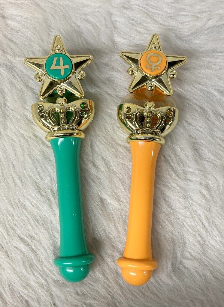 バンダイセーラームーンＲ　美少女戦士な変身スティック　レッド＆ブルー　1993年 バンダイセーラームーンR 美少女戦士な変身スティック レッド