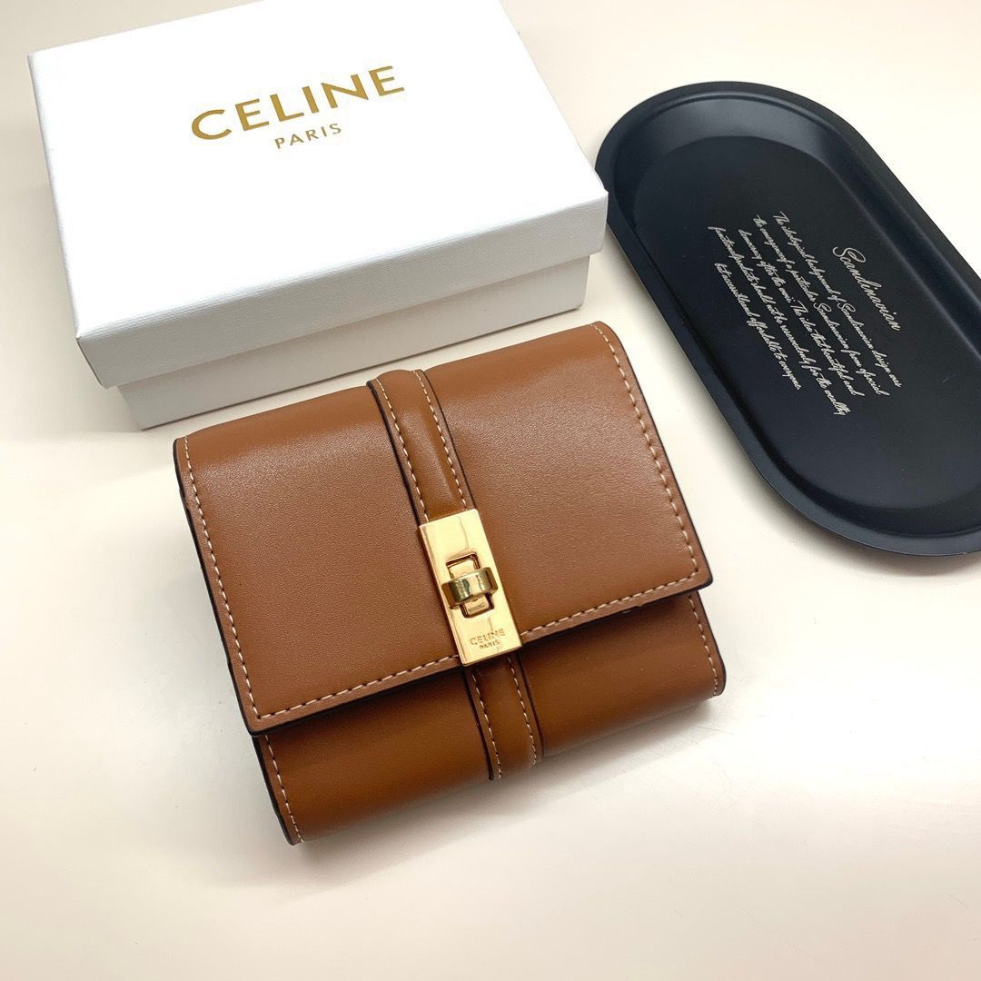 箱付き】CELINE セリーヌ 三つ折り財布 ブラウン 未使用 - メルカリ