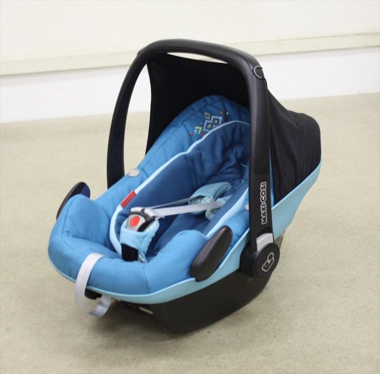 マキシコシペブルプラス　チャイルドシート水色 マキシコシペブルプラス チャイルドシート水色 MAXI-COSI