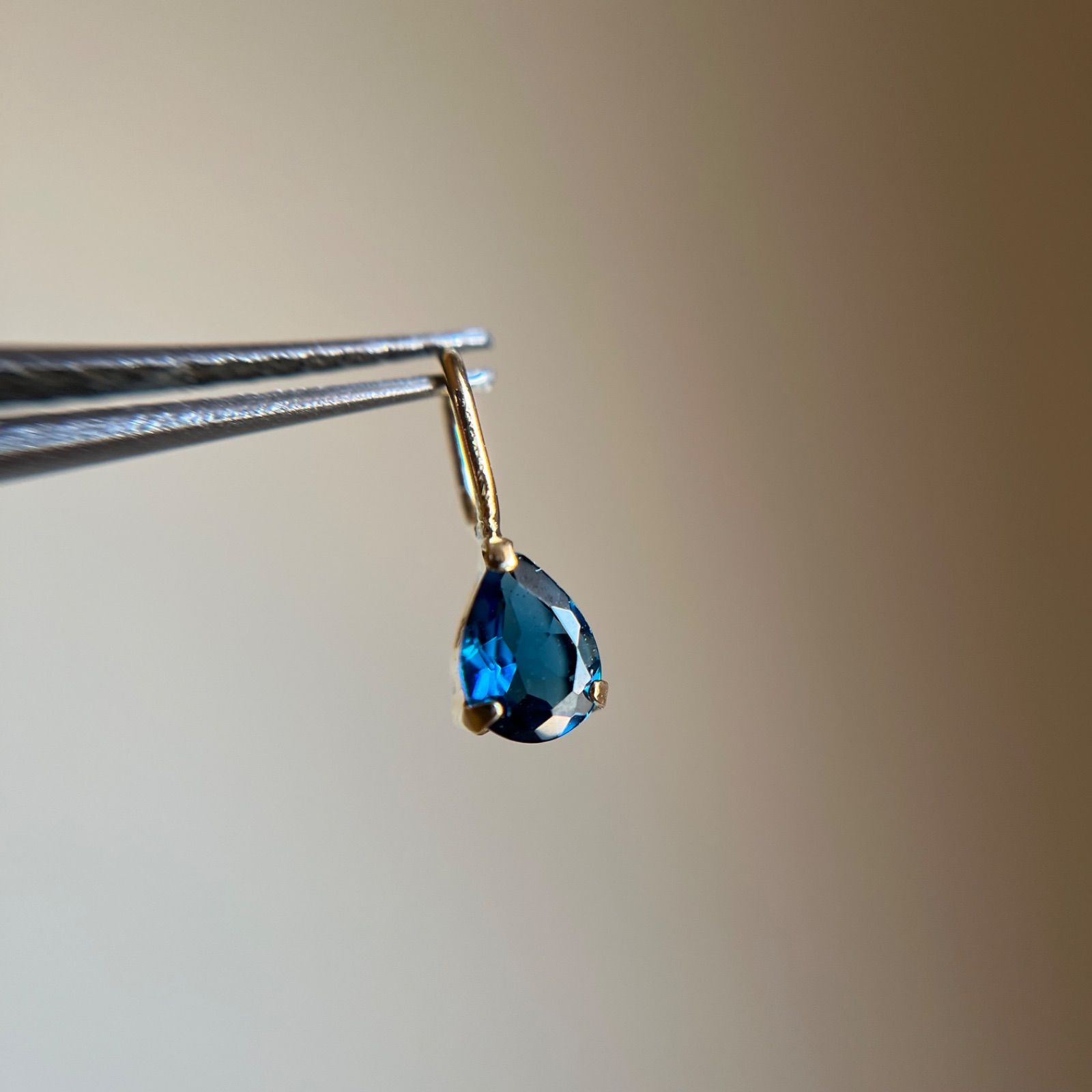 K18YG 天然 インディコライトトルマリン ピアス 14kgfピアス