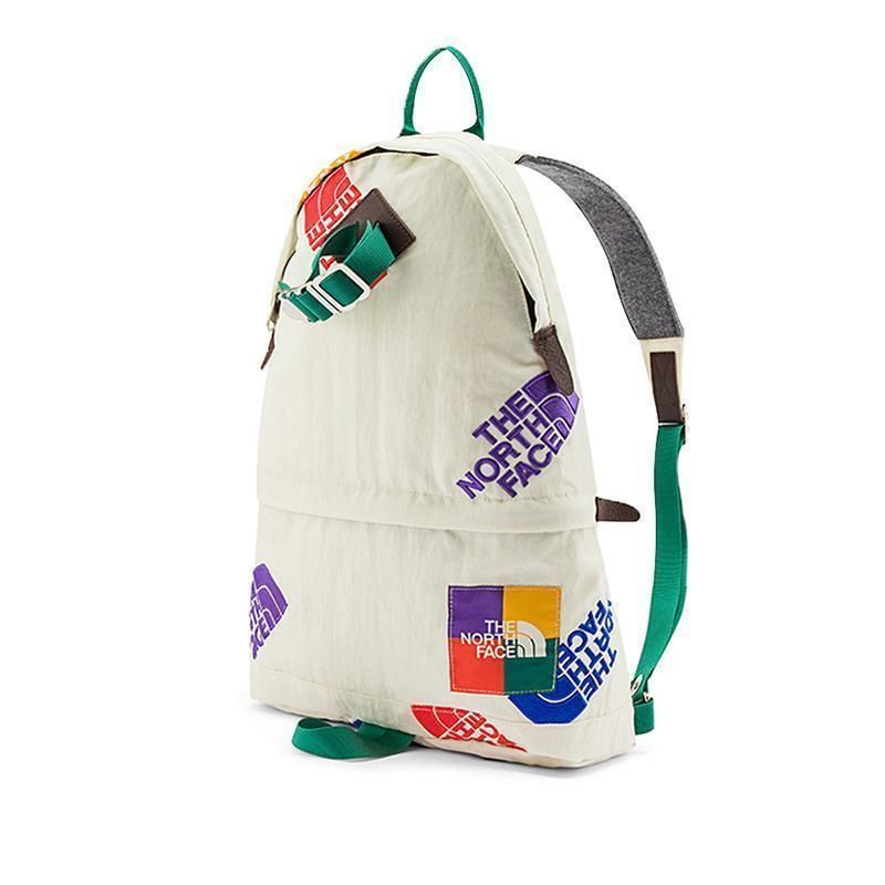 【USモデル】激レア！The NorthFace リュック ホワイト ロゴ 刺繍 USモデル】激レア！The NorthFace リュック ホワイト ロゴ 刺繍