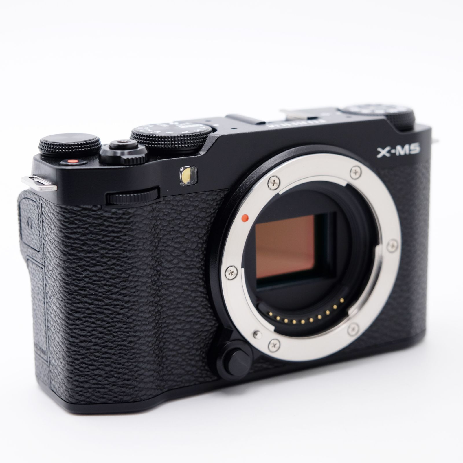 極美品　FUJIFILM X-M5　ボディ X-M5 中古 115,000円 | ネット最安値の価格比較 プライスランク