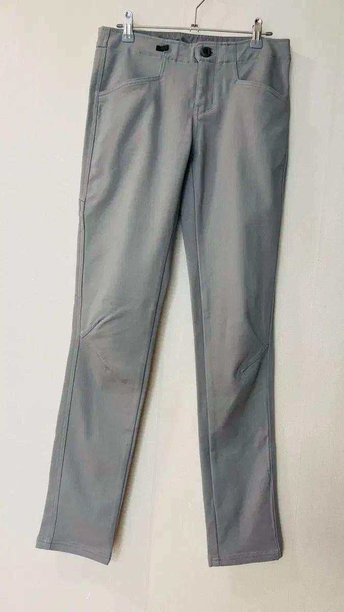 patagonia パタゴニア エスカラ ロックパンツ レディース カーゴ パンツ オーガニック コットン グレー