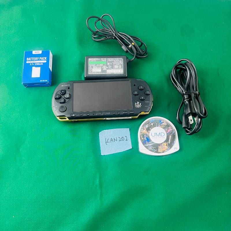 KAN202 本体ソフトセット SONY PSP モンスターハンターポータブル 3rd ハンターズモデル ソニー プレイステーションポータブル PS playstation モンハン MH3 本体 ソフト バッテリー ケーブル類 セット デザイン