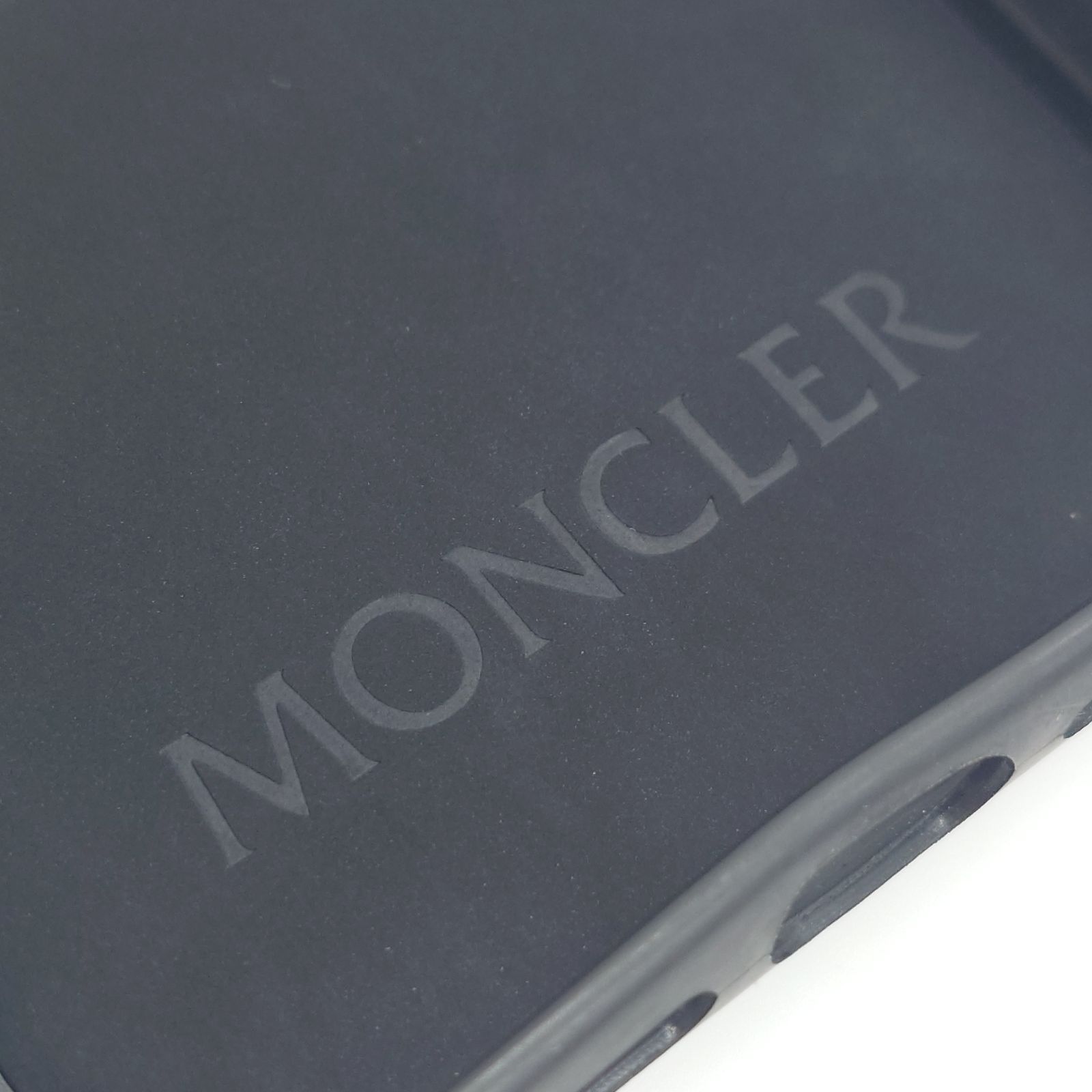 【新品】MONCLER スマホ　ケース iPhone　15Pro　黒 楽天市場】[1000円OFFクーポン]モンクレール NAKOA COVER