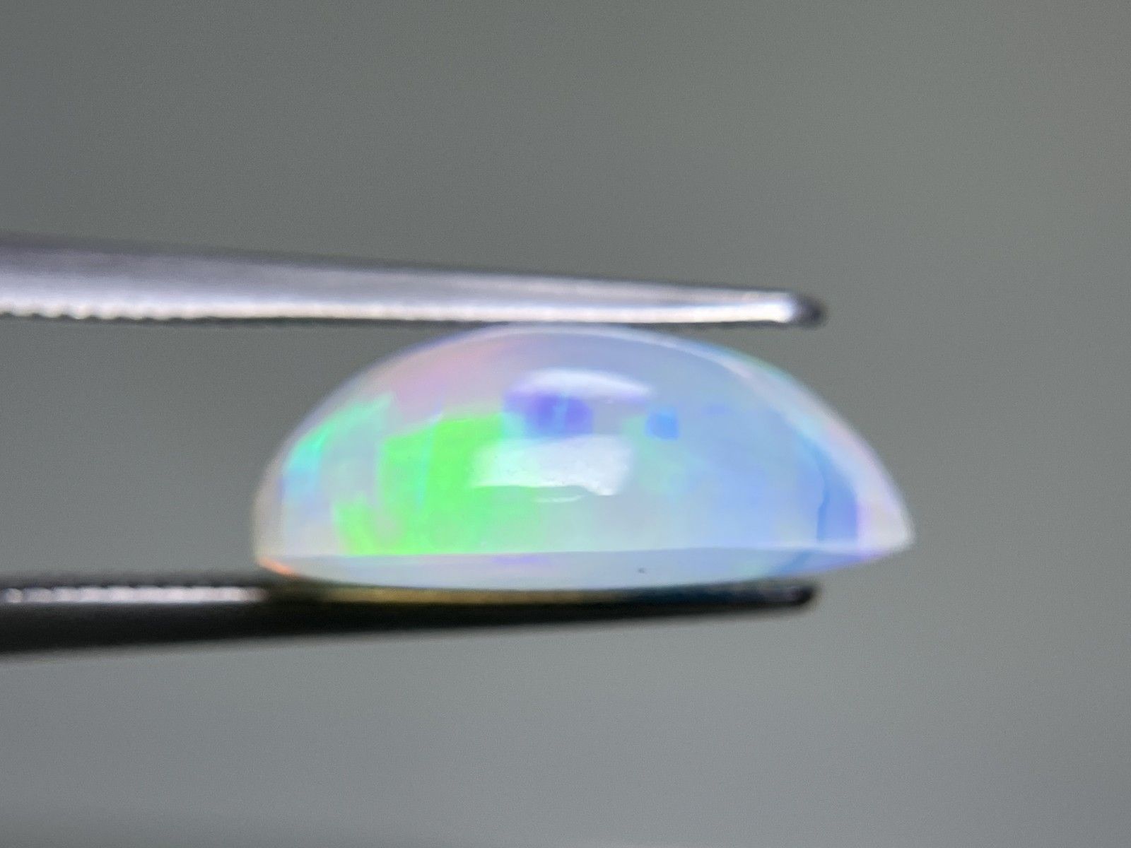 オパール 4.109ct 宝石ソーティング付き 14.9㎜×10.1㎜×5.6㎜ ルース（ 裸石 ） 3583YY