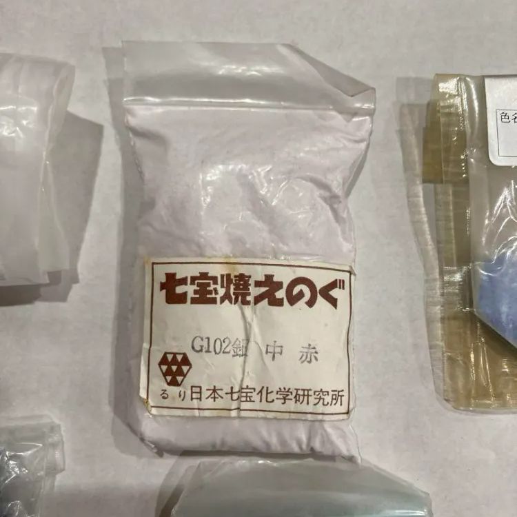 K075 七宝焼き 絵の具 まとめ売り 釉薬材料 - メルカリ