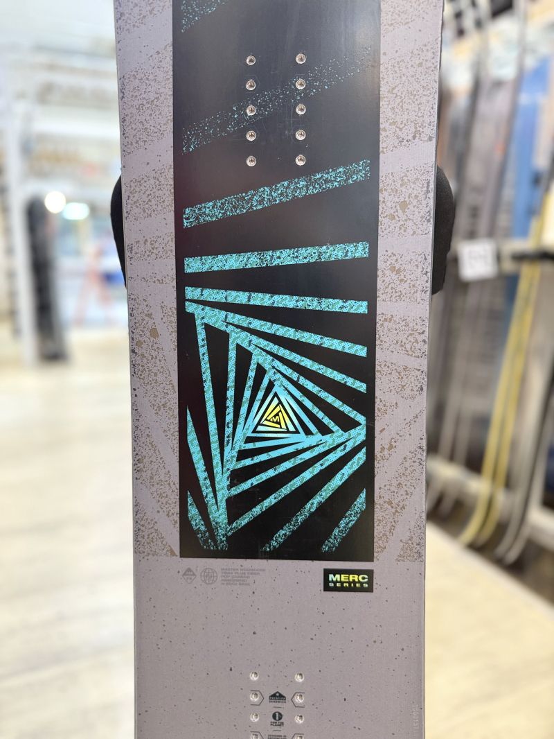 ラスト1点】 スノーボード 板 型落ち メンズ 25 NIDECKER MERC 152cm