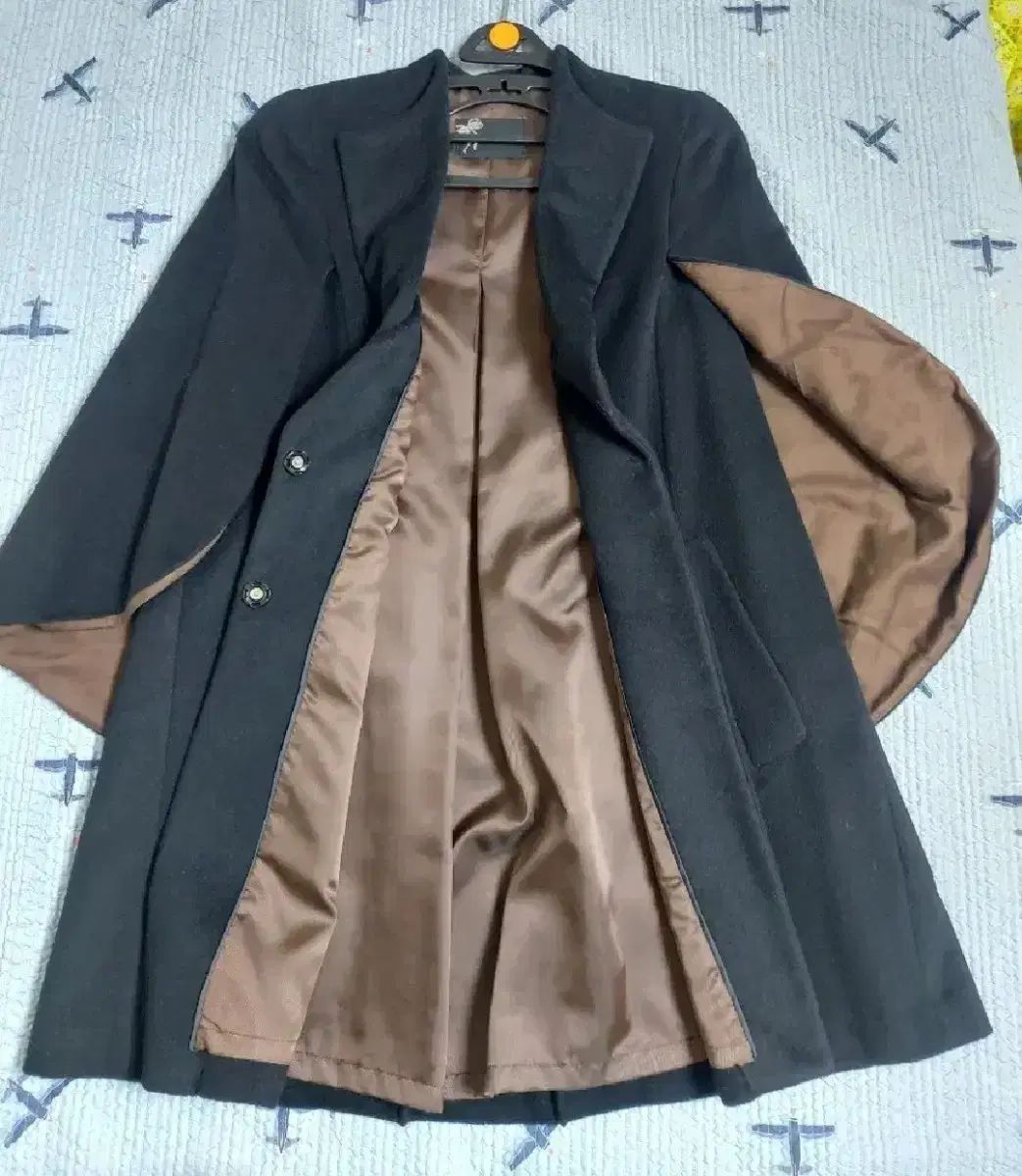 ブラック 黒 ケープコート マントコート55 アナカFree!