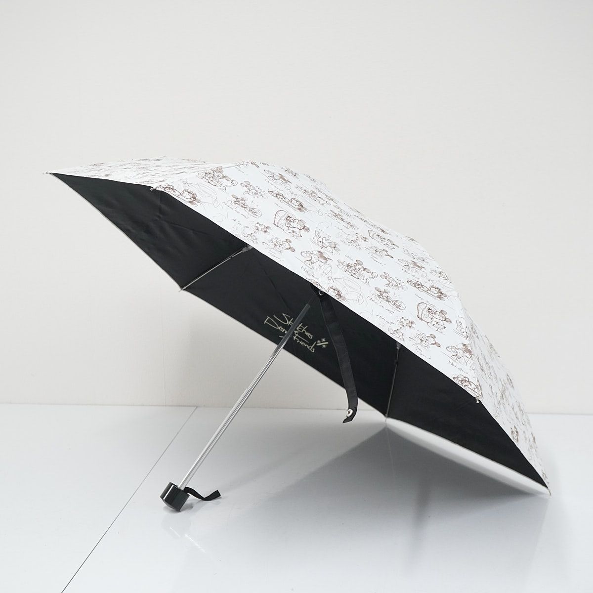 折りたたみ日傘 東京ディズニーリゾート USED美品 晴雨兼用 折りたたみ日傘 東京ディズニーリゾート USED美品 晴雨兼用