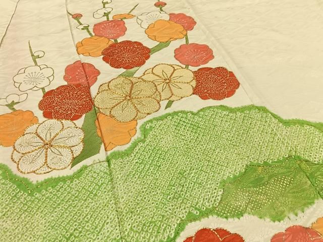 ［4351］色留袖 美品 雪輪花文様 駒刺繍 一つ紋 梶之葉 正絹 着物 袷 平和屋着物□豪華色留袖 駒刺繍 雪輪草花文 宝尽くし 金彩 正絹 逸品