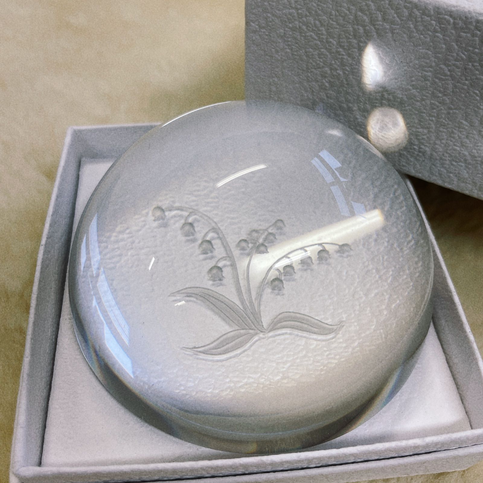 ディオール(Christian Dior) ペーパー 置物/文鎮/すずらん ディオール(Christian Dior) ペーパー 置物/文鎮/すずらん