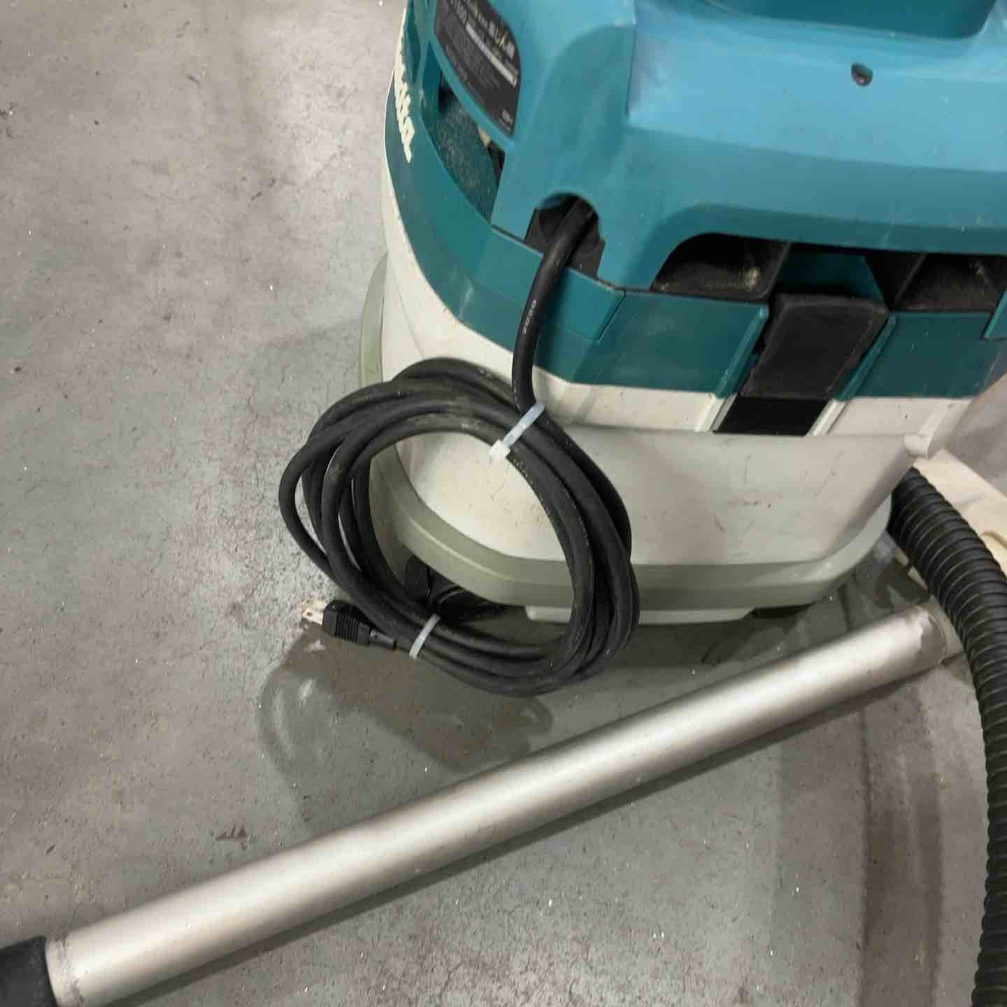 makita 集じん機 VC1500 ホース付き vc1500_1.jpg