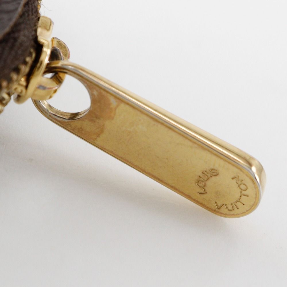 モノグラムキャンバス