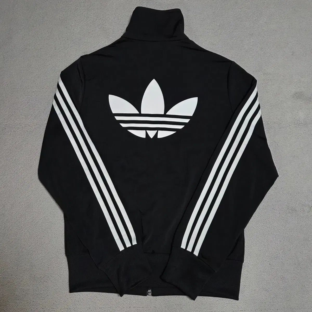 90 adidas アディダス ファイヤーバード 白 黒 ビックロゴ トラックトップジャージージップアップジャケット S WWW_OLIVIERBERNSTEIN_COM