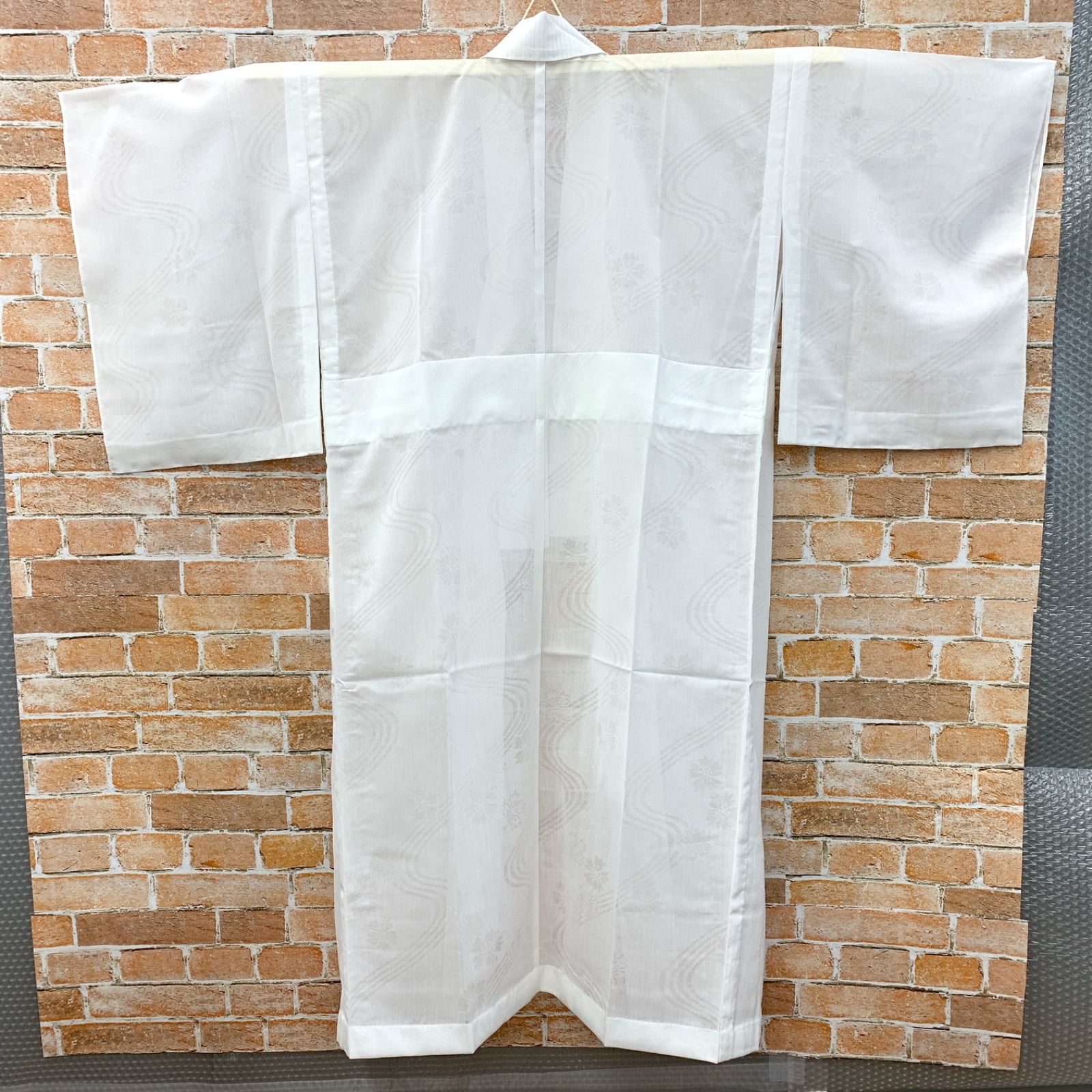 和装 長襦袢 夏向き 絽 ホワイト系 桜柄 身丈 約125㎝ USED MT8