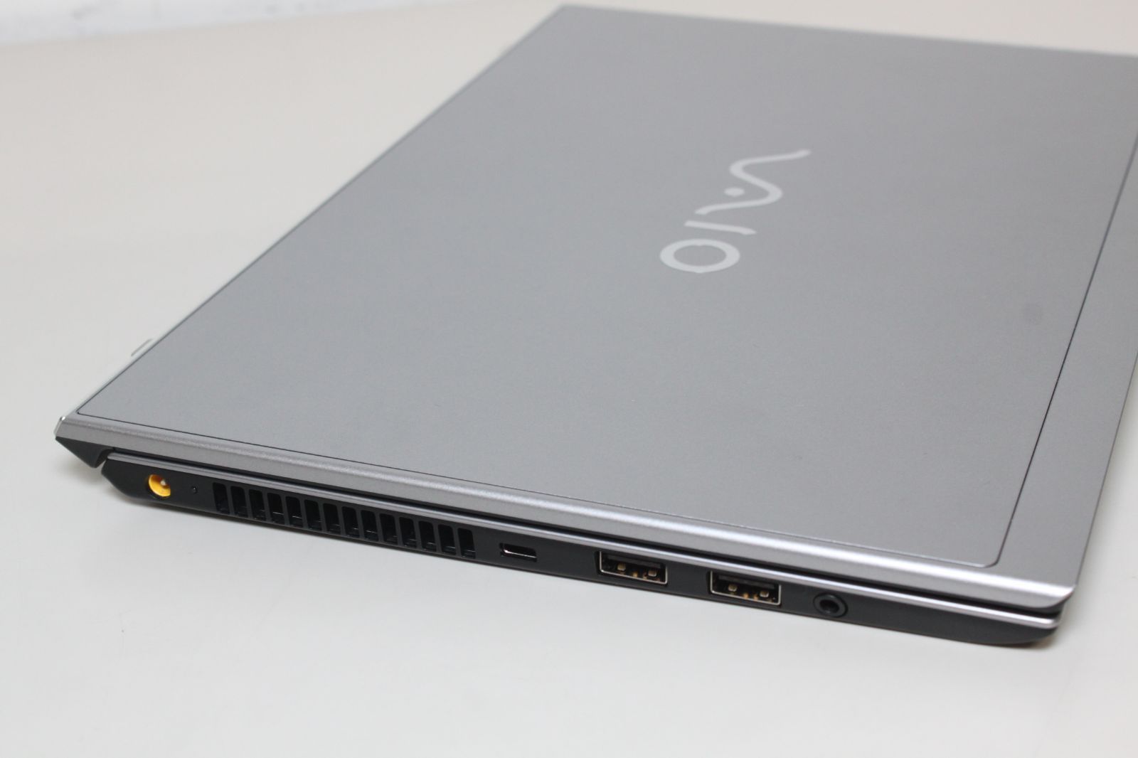 ジャンク品】SONY/VAIO SX12/12.5型ワイド/VJS122C11N/ノートPC ⑤