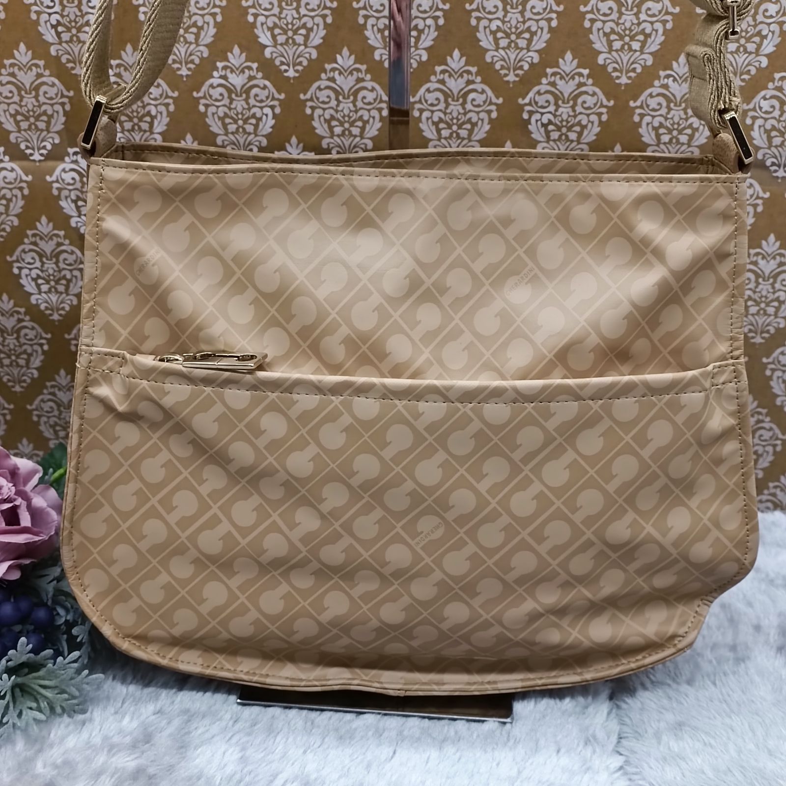 GHERARDINI 》 ☆美品☆ ゲラルディーニ ショルダーバッグ SOFTY GHERARDINI 》 ☆美品☆ ゲラルディーニ ショルダーバッグ SOFTY