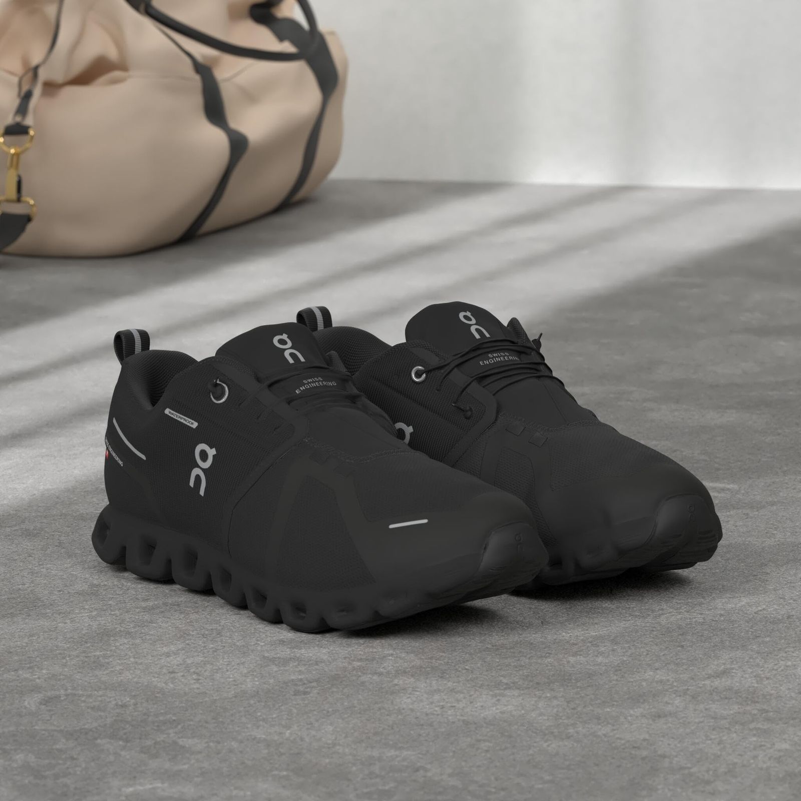 オン レディース Cloud 5 Waterproofランニングシューズ