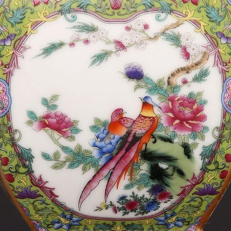 乾隆琺瑯彩蒔金四方賞 景徳鎮 陶磁器 装飾品 現代工芸品 美術品 乾隆琺瑯彩蒔金四方賞 景徳鎮 陶磁器 装飾品 現代工芸品 美術品