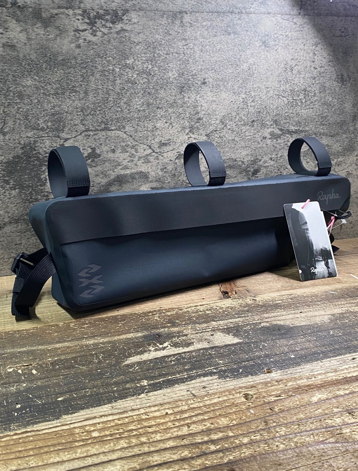 IY103 ラファ Rapha EXPLORE フレームバッグ M 4L