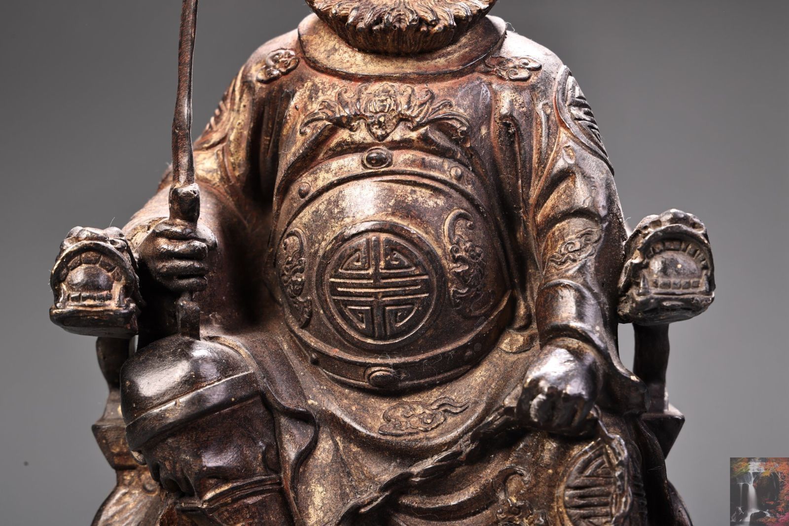 珍品◼️また蔵から謎の優しそうなお顔の金属製の神様の直立仏像が出て来ました。 珍品◼️また蔵から謎の優しそうなお顔の金属製の神様の直立仏像
