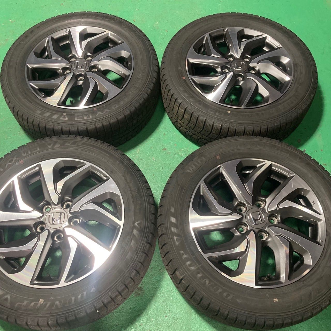 中古スタッドレス ステップワゴン RP 純正 16インチ 6j +50