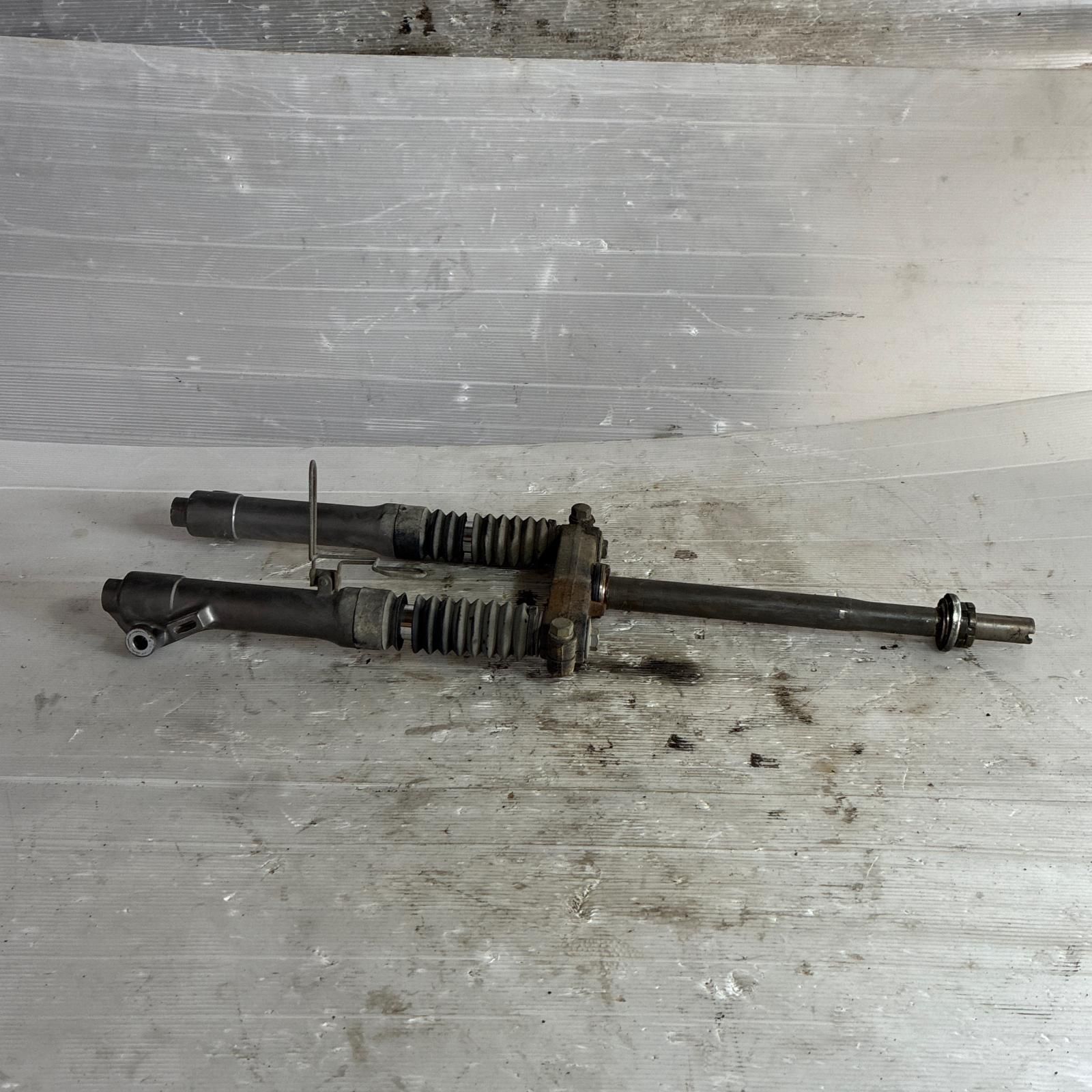 SE01J フロントフォーク