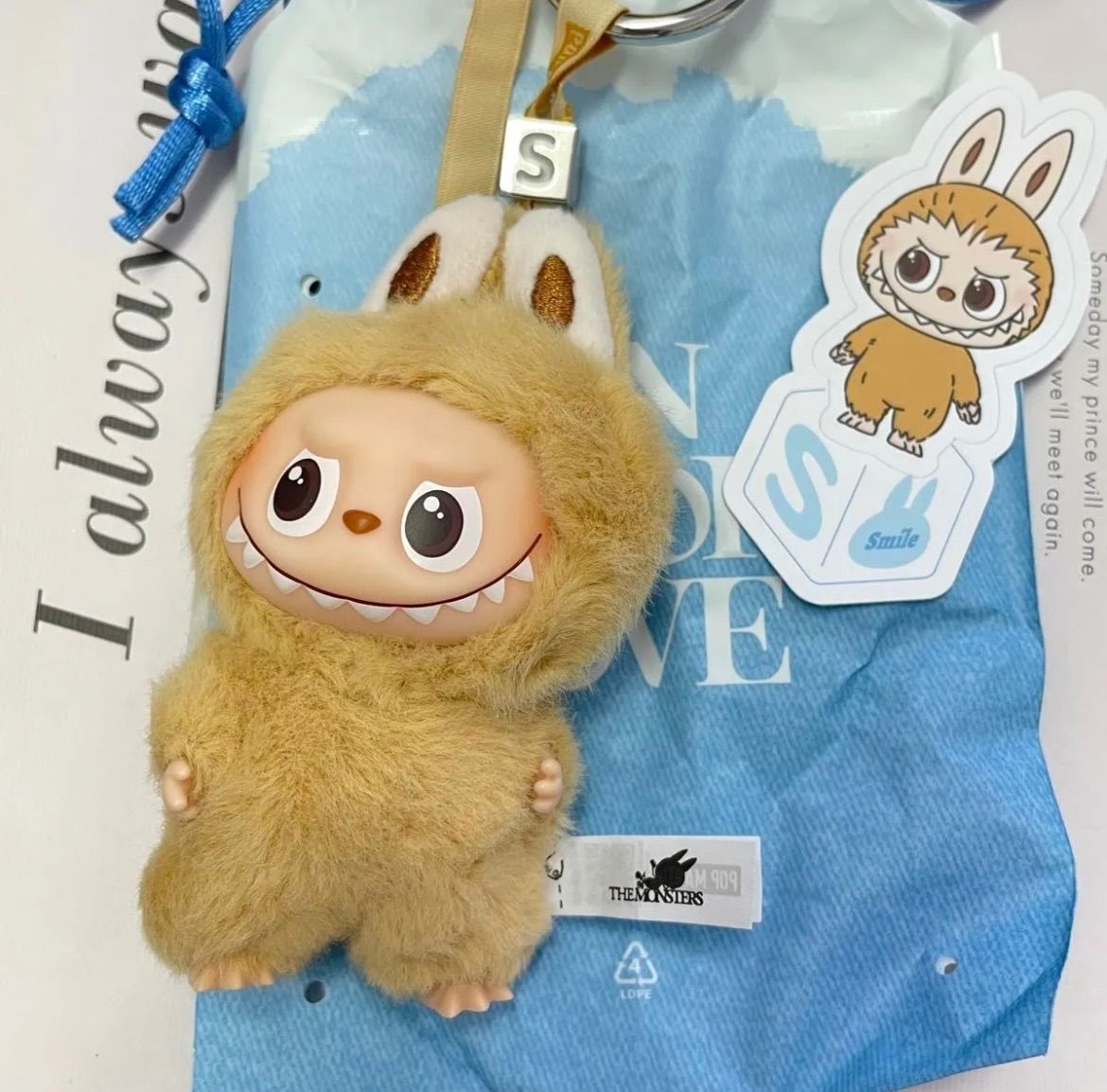 ラブブ PIN FOR LOVE シリーズ ぬいぐるみ ペンダント S - メルカリ