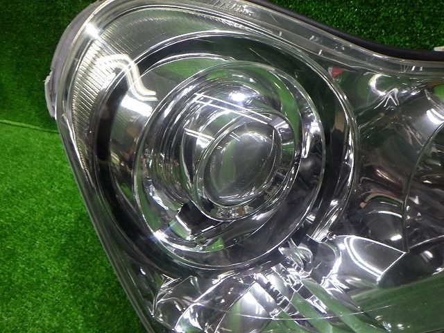 車 18マジェスタ ヘッドライト左右 HID UZS186/187 前期 30-315 H