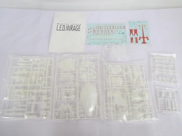 未組立 プラモデル ファイブスター物語プラモデル レッドミラージュ 半透明装甲版 1 100