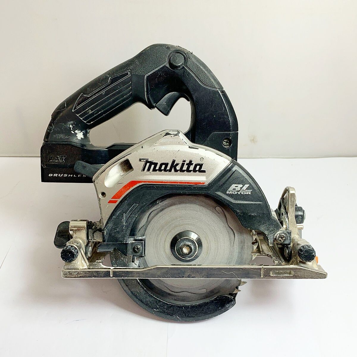 ♭♭MAKITA マキタ 125mm 充電式丸ノコ 18V 2021年6月製 本体のみ 