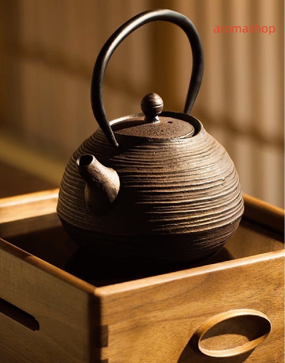 鉄瓶 砂鉄 鉄器 鉄製 茶道具 やかん 和食器 大容量 800ml 直火 IH対応 おまけ4点セット