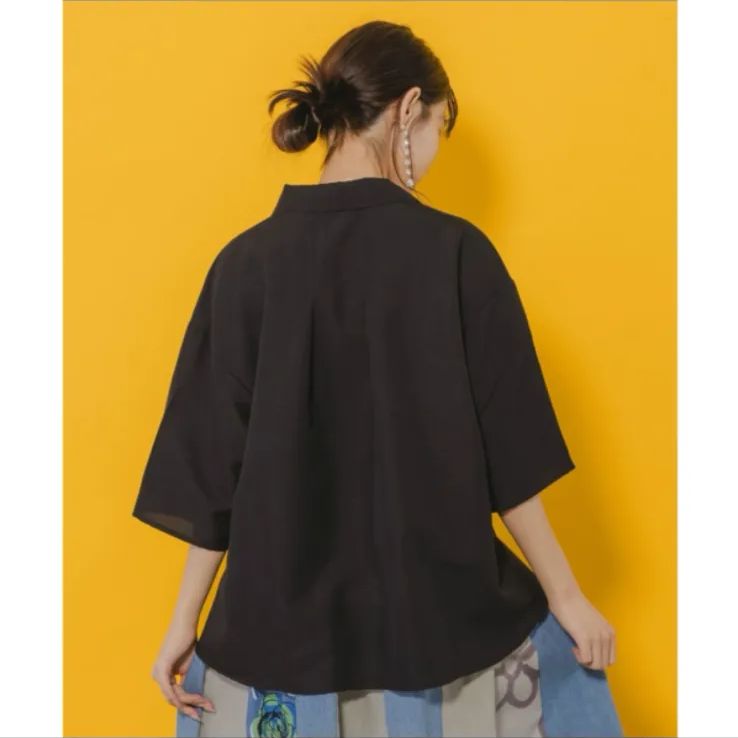 レトロなネコソーダ刺繍シャツ