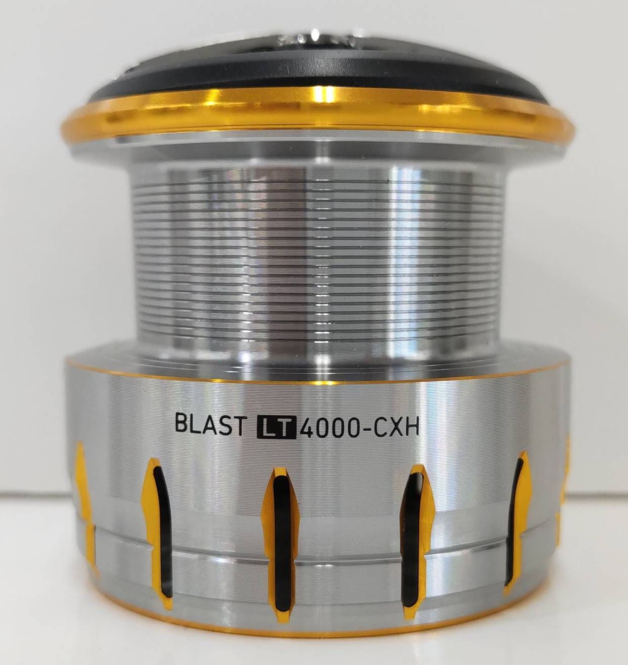 ダイワ 18ブラスト LT 4000-CXH ダイワ ブラスト LT4000-CXH (リール) 価格比較 - 価格.com