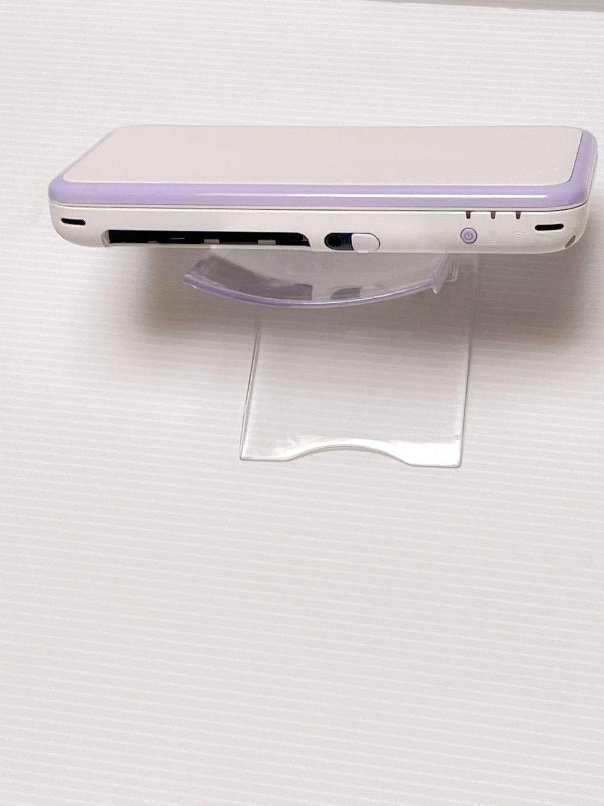 ホワイト×ラベンダー