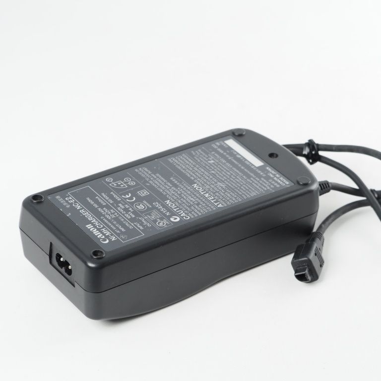  Canon キヤノン ニッケル水素チャージャー NC E 2 NP 3 の急速充電器 デジカメ用充電器 カメラアクセサリー