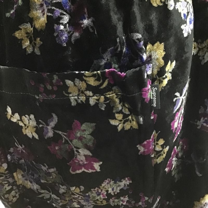 Supreme シュプリーム パンツ ショートパンツ Floral Velour Short